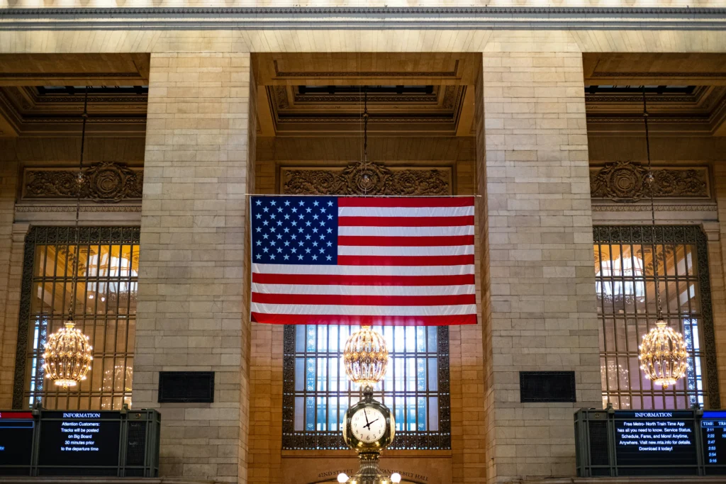 Kaspersky Ban: Image of an US flag hanging inside of a building